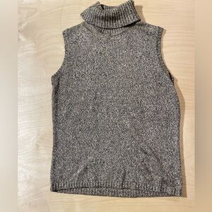 Belford Sleeveless Sweater Medium (JR)